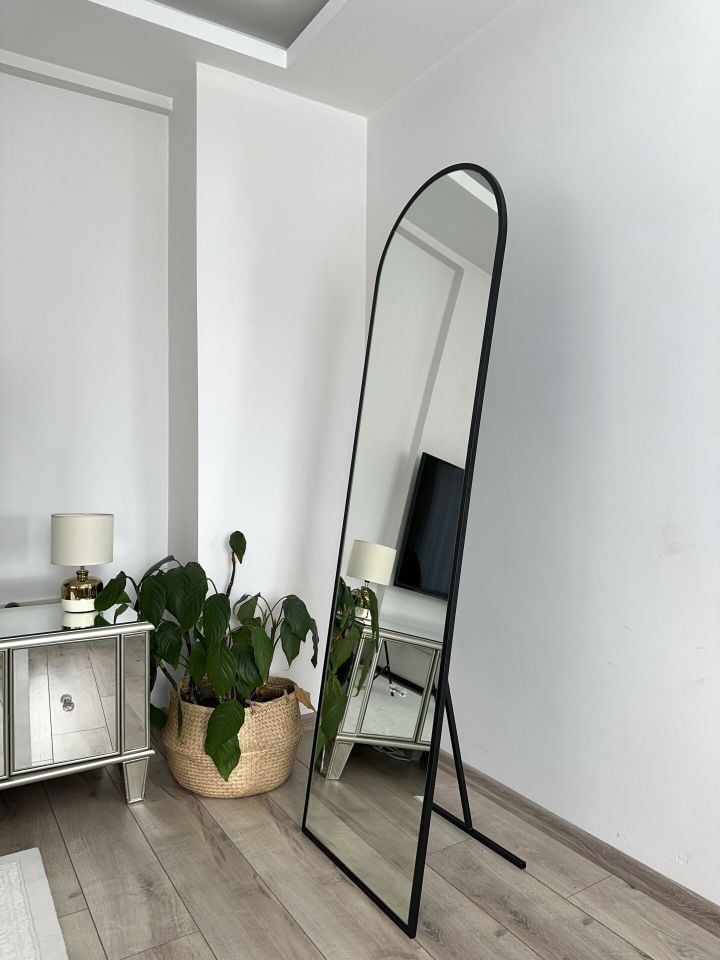 180X60 SİYAH OVAL AYAKLI BOY AYNASI