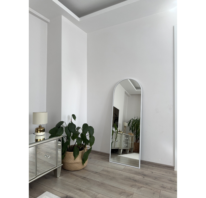 140X50 BEYAZ OVAL AYAKLI BOY AYNASI