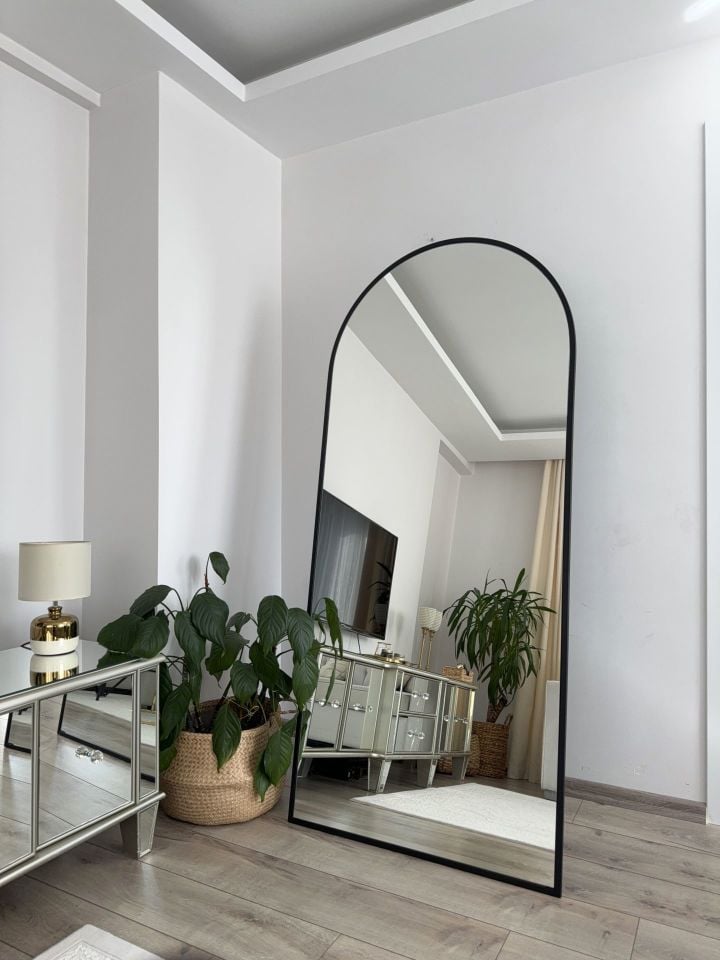 180X80 SİYAH OVAL AYAKLI BOY AYNASI