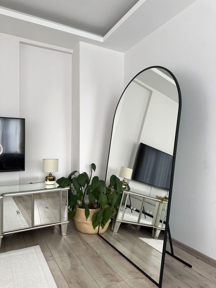 180X100 SİYAH OVAL AYAKLI BOY AYNASI