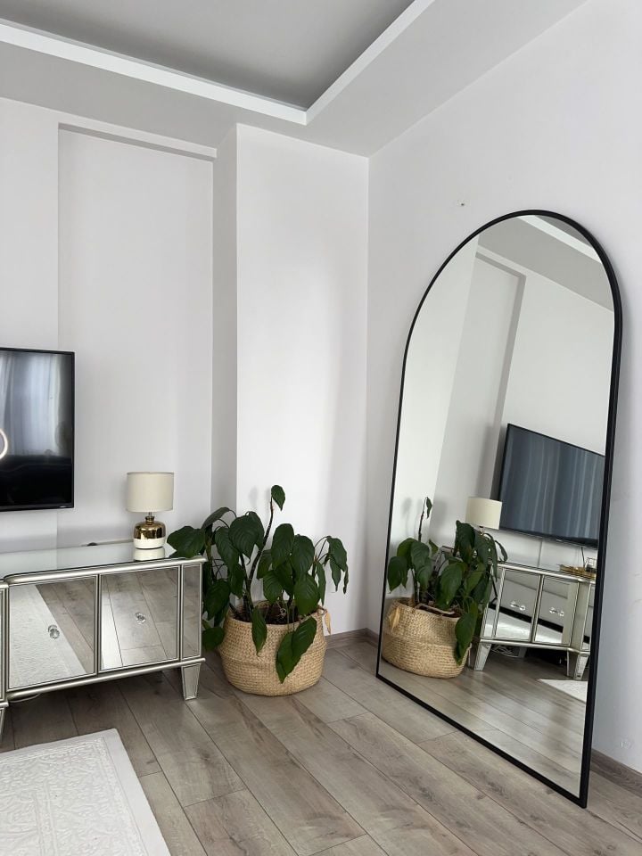 180X100 SİYAH OVAL AYAKLI BOY AYNASI