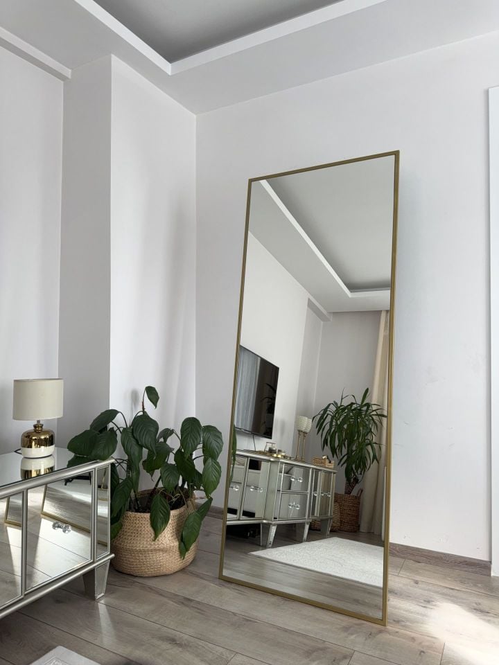 180X70 GOLD DİKDÖRGEN AYAKLI BOY AYNASI