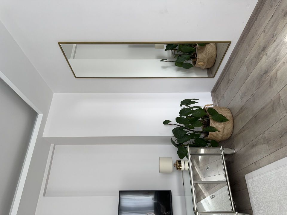 180X80 GOLD DİKDÖRTGEN AYAKLI BOY AYNASI