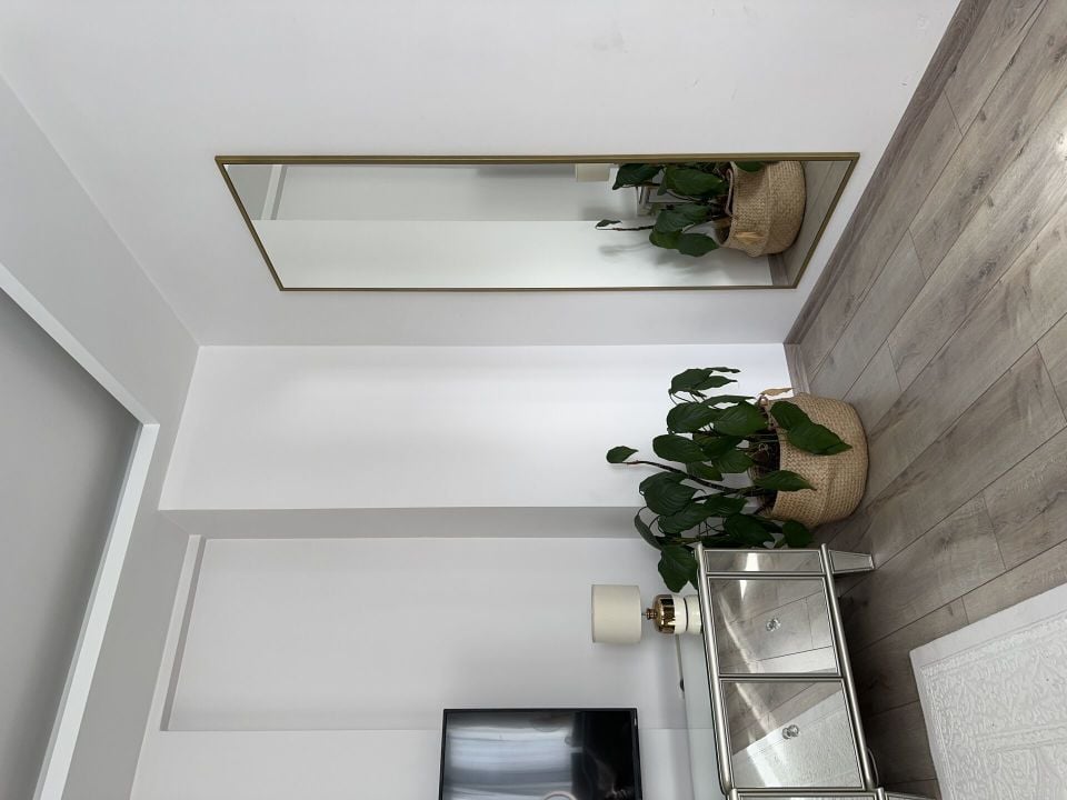 180X80 GOLD DİKDÖRTGEN AYAKLI BOY AYNASI