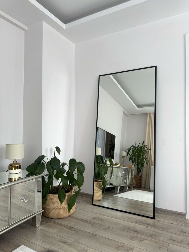 180X80 SİYAH DİKDÖRTGEN AYAKLI BOY AYNASI