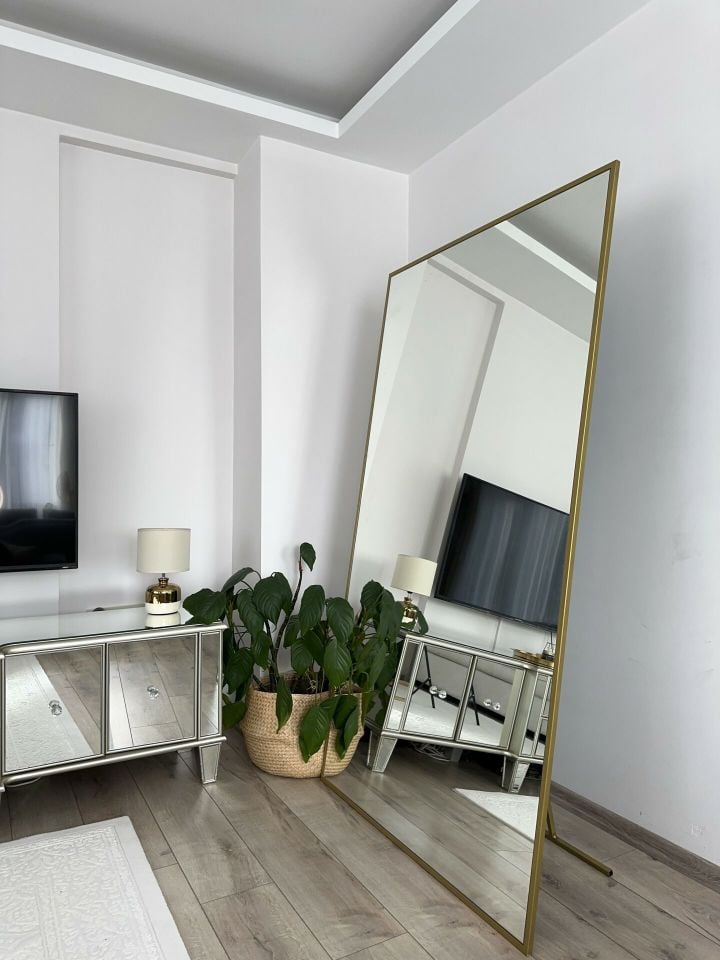 180X100 GOLD DİKDÖRTGEN AYAKLI BOY AYNASI