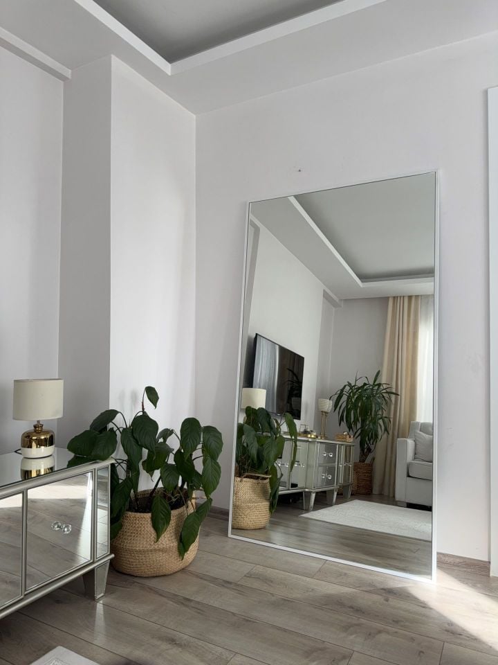 180X100 BEYAZ DİKDÖRTGEN AYAKLI BOY AYNASI