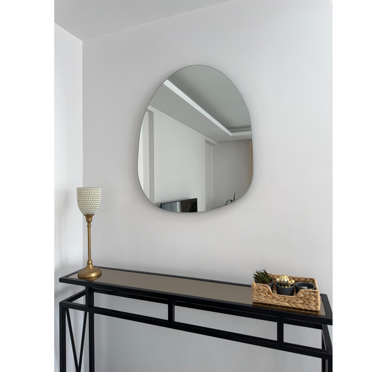 ASİMETRİK MODEL AYNA 70X60 CM