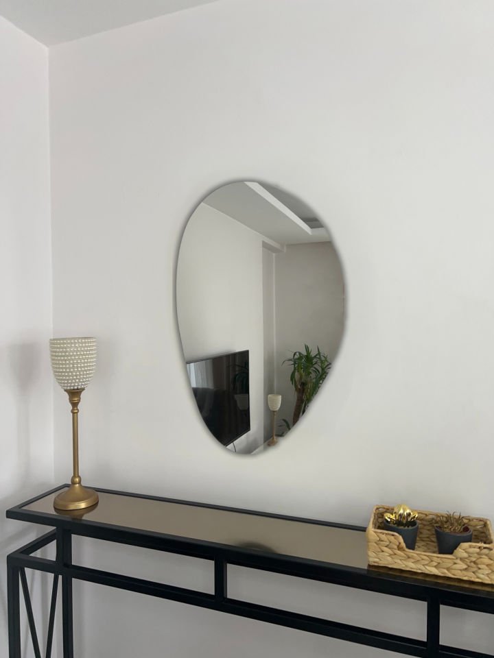 ASİMETRİK MODEL AYNA 70X45 CM