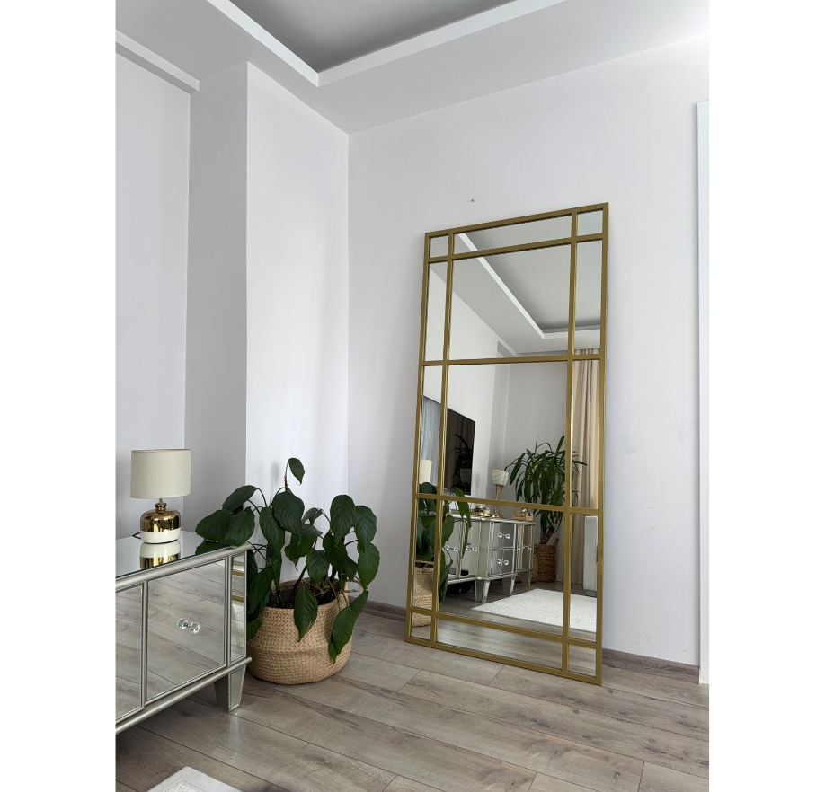 GOLD ÇERÇEVELİ DEKORAFTİF BOY AYNASI