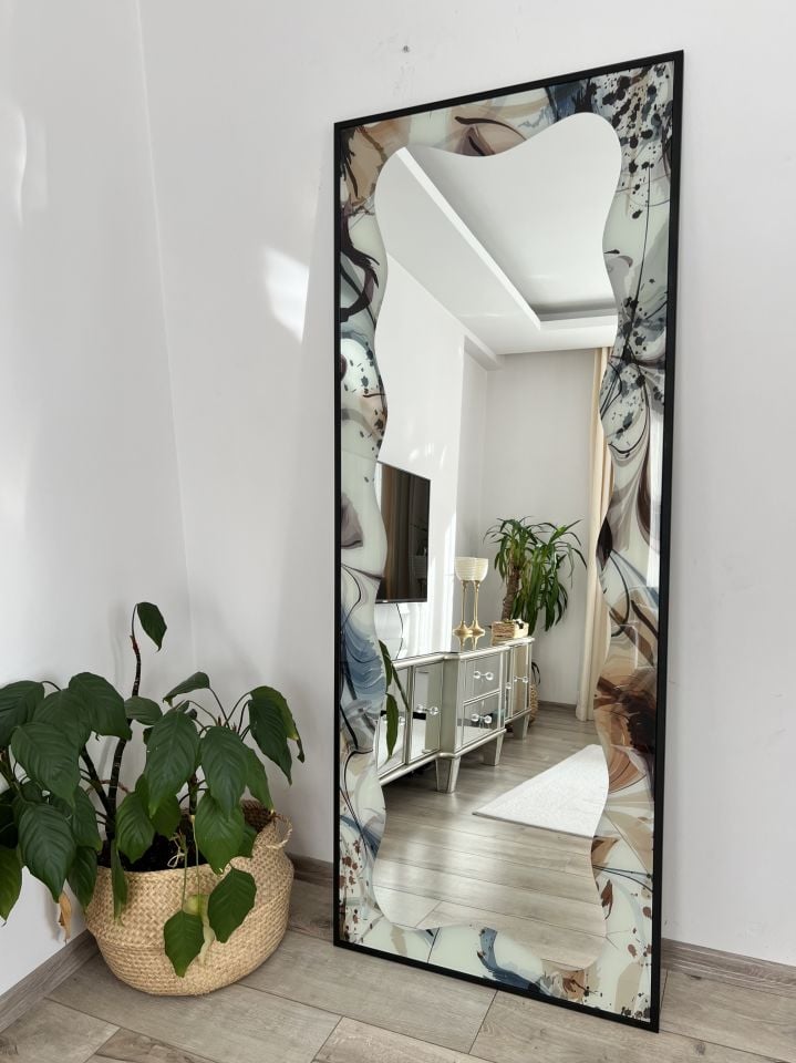 DEKORATİF DESENLİ METAL ÇERÇEVELİ 180X70 CM BOY AYNASI