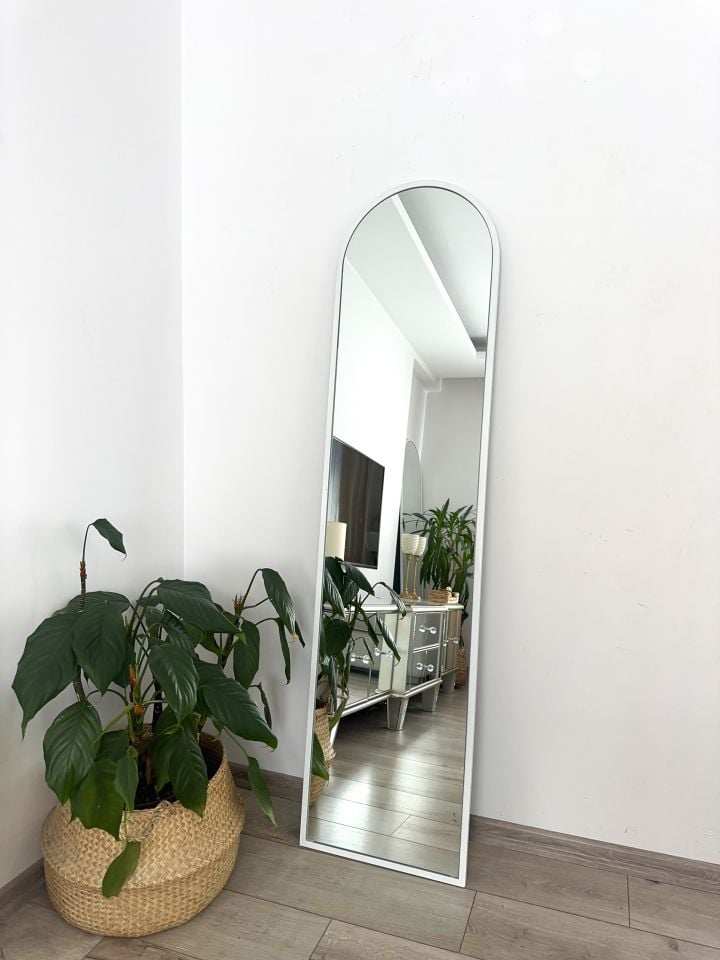 BEYAZ METAL ÇERÇEVELİ 160x40 CM OVAL AYAKLI BOY AYNASI