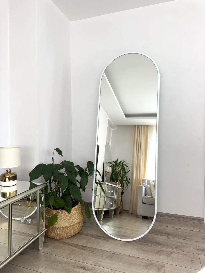 BEYAZ METAL ÇERÇEVELİ 180X60 CM ELİPS AYAKLI BOY AYNASI