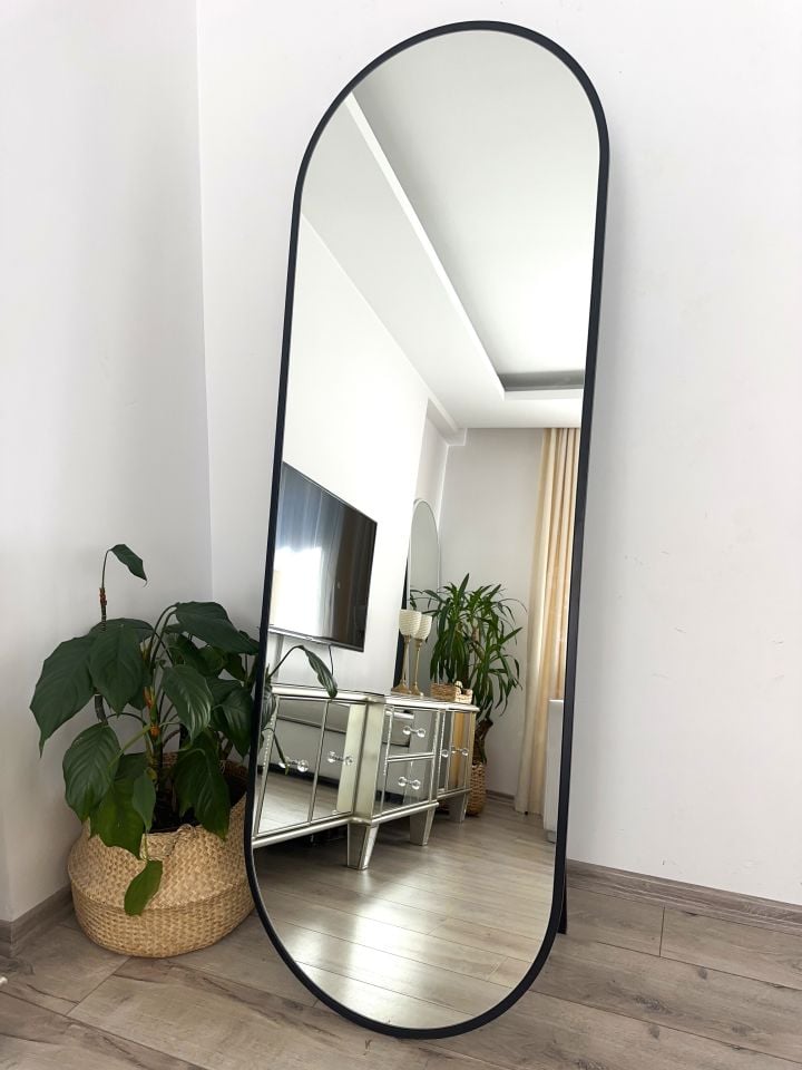 SİYAH METAL ÇERÇEVELİ 180X60 CM ELİPS AYAKLI BOY AYNASI