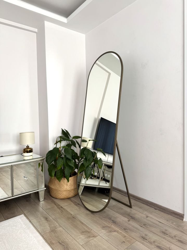 ESKİTME METAL ÇERÇEVELİ 180X60 CM ELİPS AYAKLI BOY AYNASI