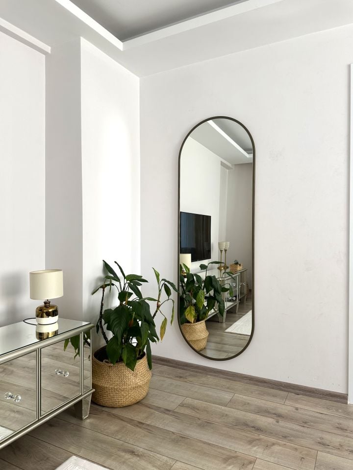 ESKİTME METAL ÇERÇEVELİ 180X60 CM ELİPS AYAKLI BOY AYNASI