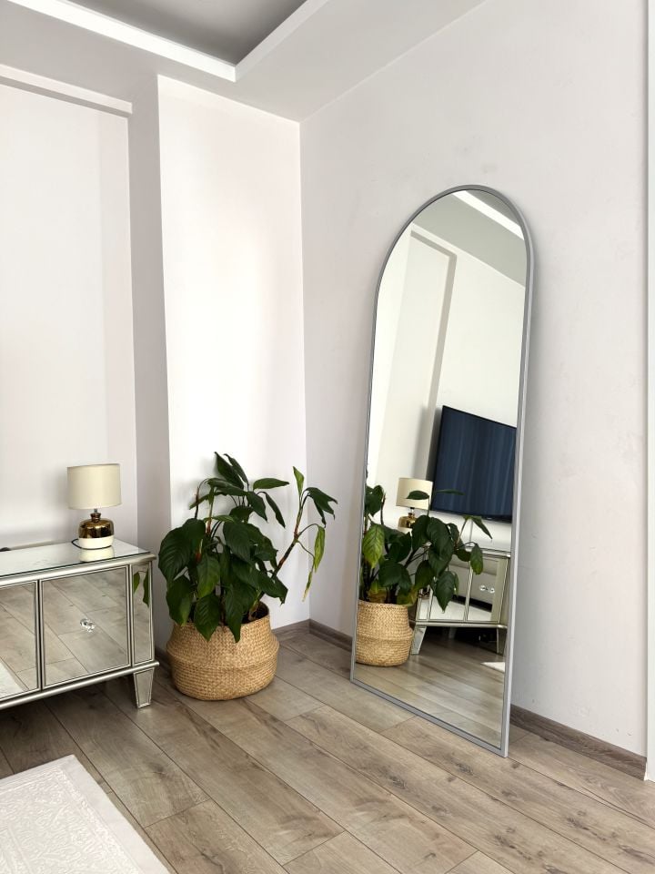 180X60 GRİ OVAL AYAKLI BOY AYNASI