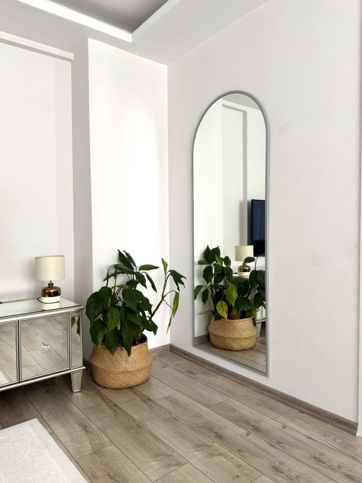 180X60 GRİ OVAL AYAKLI BOY AYNASI