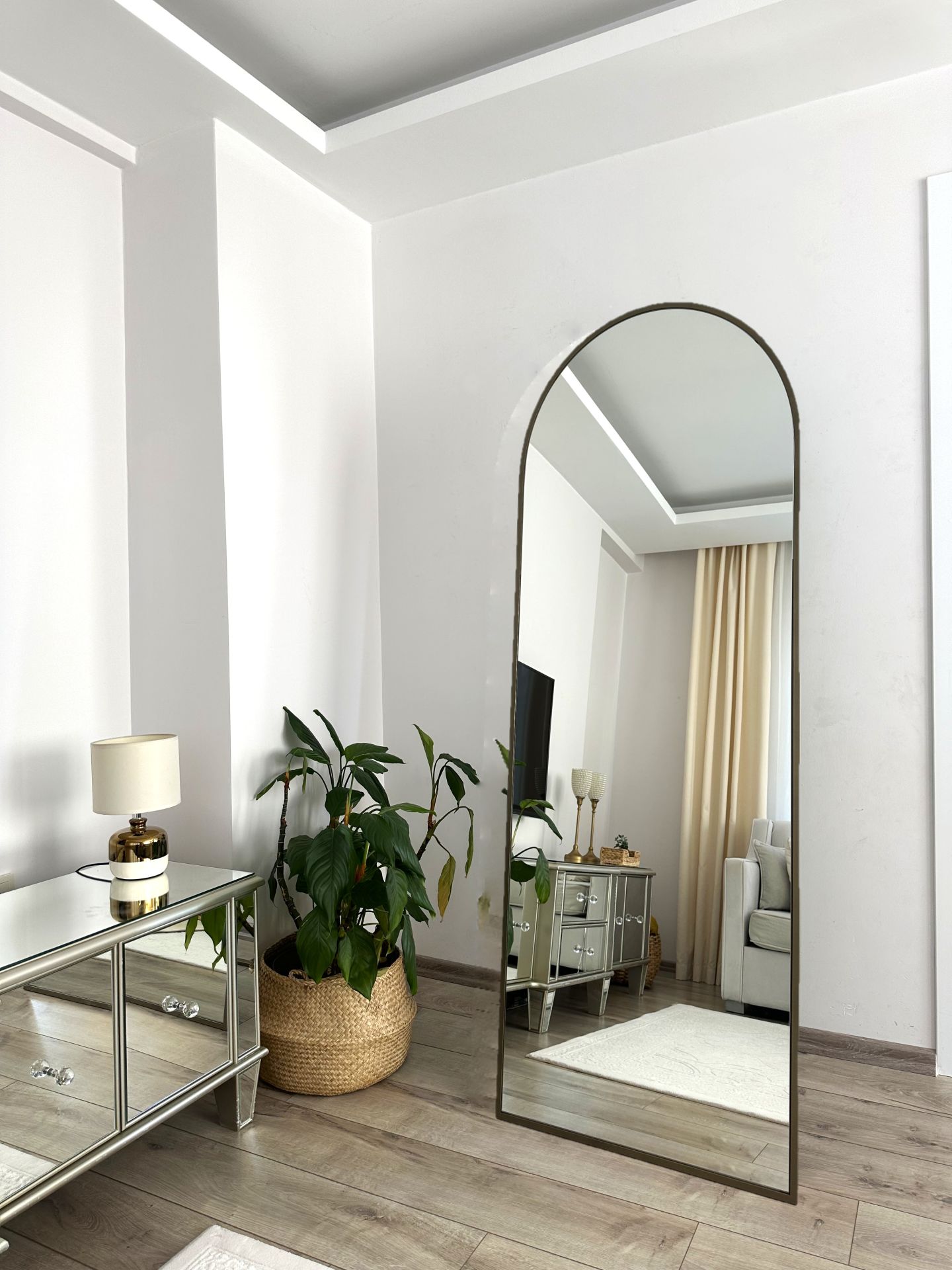 180X60 ESKİTME OVAL AYAKLI BOY AYNASI