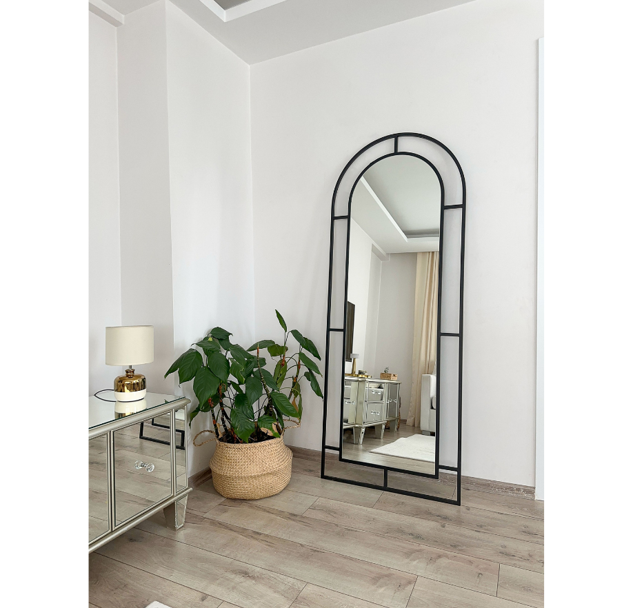 Siyah Metal Çerçeveli 180x70 Cm Pencere Model Oval Ayaklı Boy Aynası