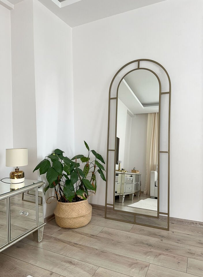 Eskitme Metal Çerçeveli 180x70 Cm Pencere Model Oval Ayaklı Boy Aynası