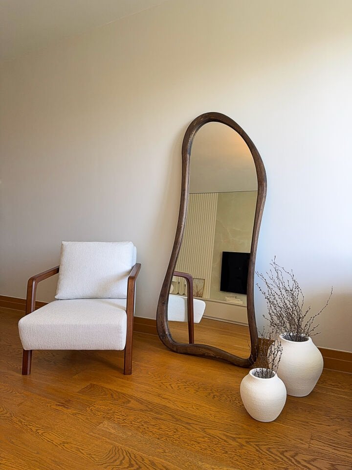 DOĞAL AHŞAP ÇERÇEVELİ 180X80 CM ( CEVİZ ) AYAKLI BOY AYNASI