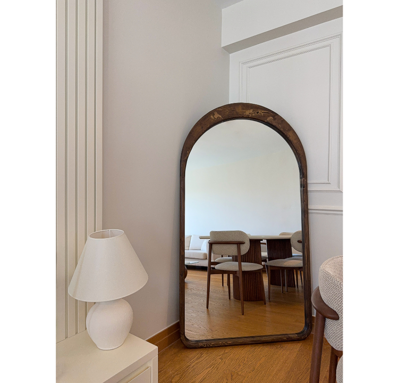 DOĞAL AHŞAP ÇERÇEVELİ 180X100 CM ( CEVİZ ) OVAL AYAKLI BOY AYNASI