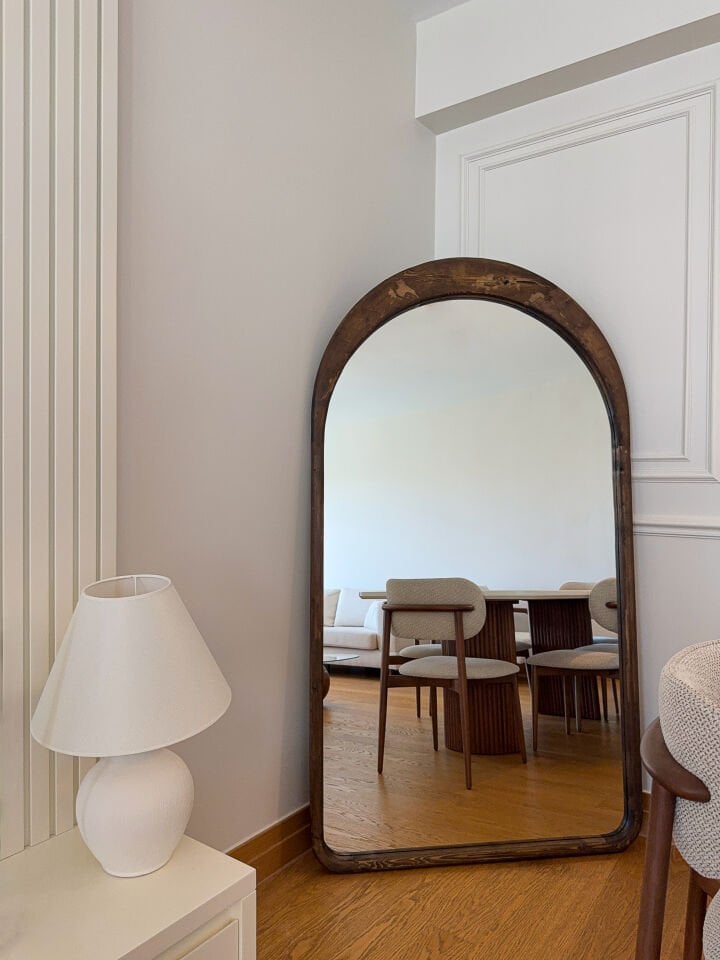 DOĞAL AHŞAP ÇERÇEVELİ 180X100 CM ( CEVİZ ) OVAL AYAKLI BOY AYNASI