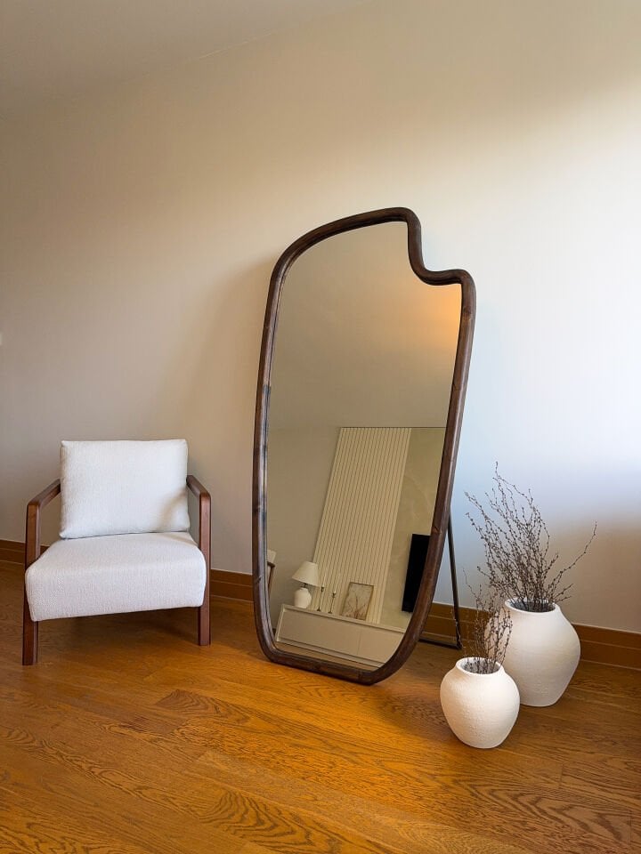 DOĞAL AHŞAP ÇERÇEVELİ 180X100 CM ( CEVİZ ) AYAKLI BOY AYNASI