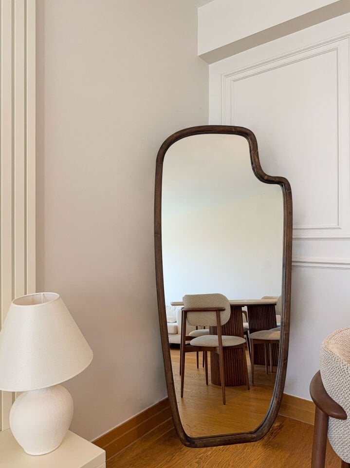 DOĞAL AHŞAP ÇERÇEVELİ 180X80 CM ( CEVİZ ) AYAKLI BOY AYNASI