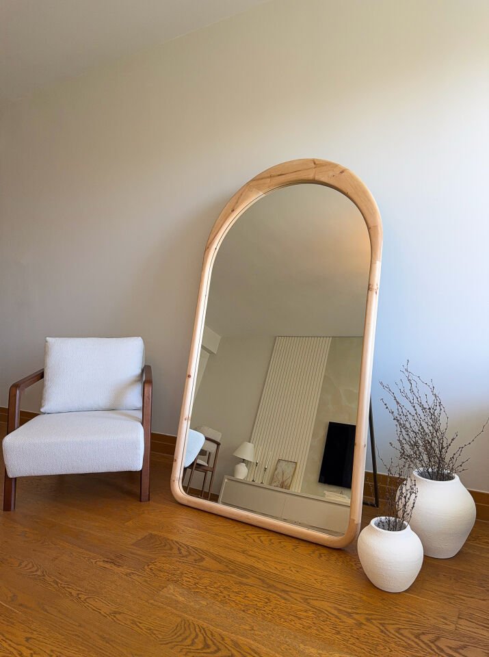 DOĞAL AHŞAP ÇERÇEVELİ 180X100 CM ( NATUREL ) OVAL AYAKLI BOY AYNASI