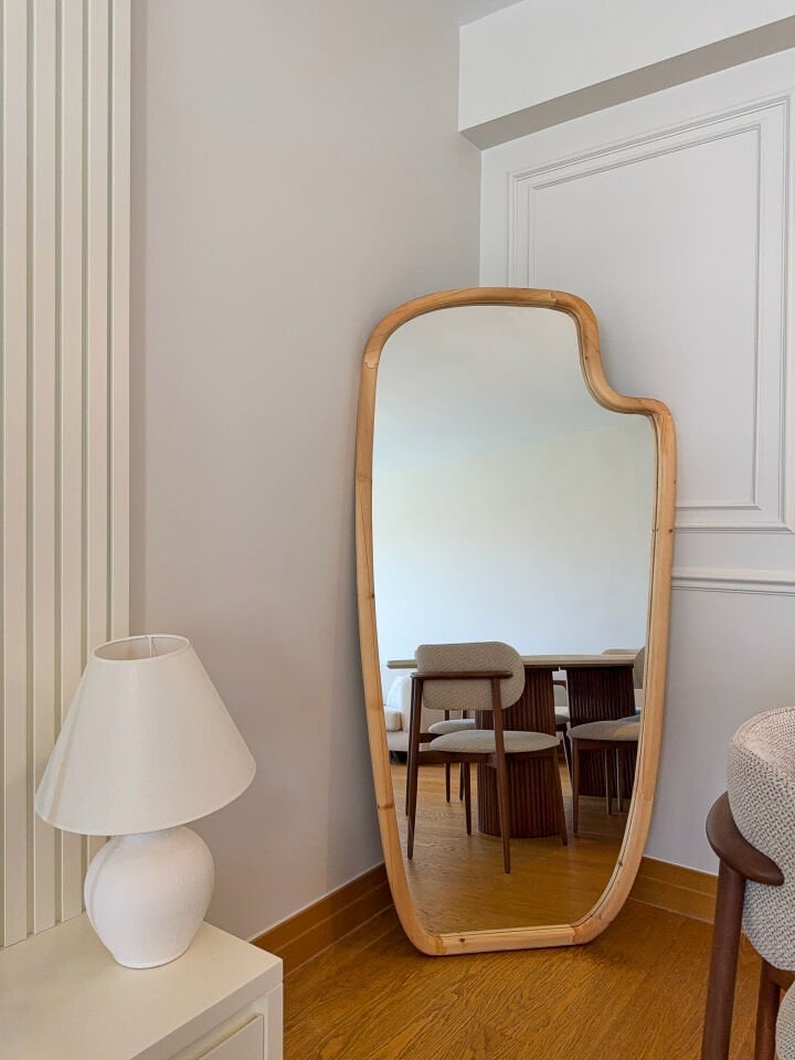 DOĞAL AHŞAP ÇERÇEVELİ 180X100 CM ( NATUREL ) AYAKLI BOY AYNASI