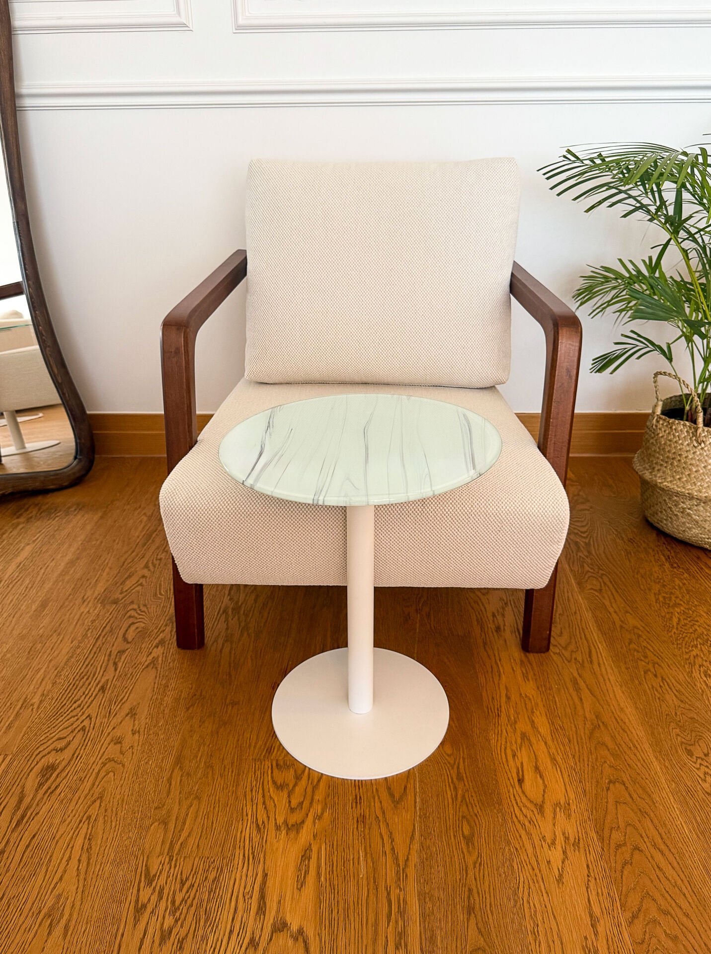 Beyaz Mermer Desenli Modern 40 CM Zigon Yan Sehpa 8 MM Temper Cam