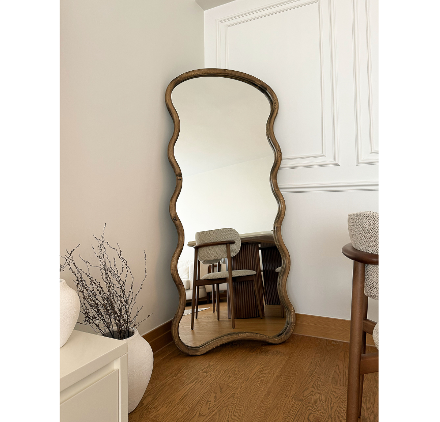 DOĞAL AHŞAP ÇERÇEVELİ BULUT MODEL 180X80 CM ( CEVİZ ) AYAKLI BOY AYNASI