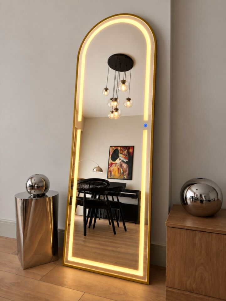 Ledli Gold Metal Çerçeveli 180x60 Cm Ayaklı Boy Aynası