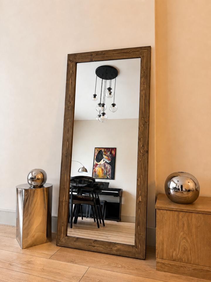 DOĞAL AHŞAP ÇERÇEVELİ 180X80 CM ( CEVİZ ) AYAKLI BOY AYNASI